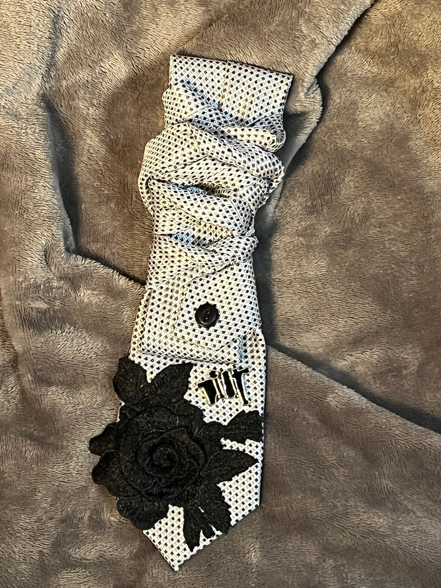 Style it with a TIE-Round 2