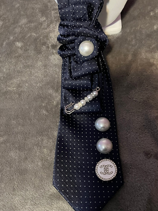 Style it with a Tie_6